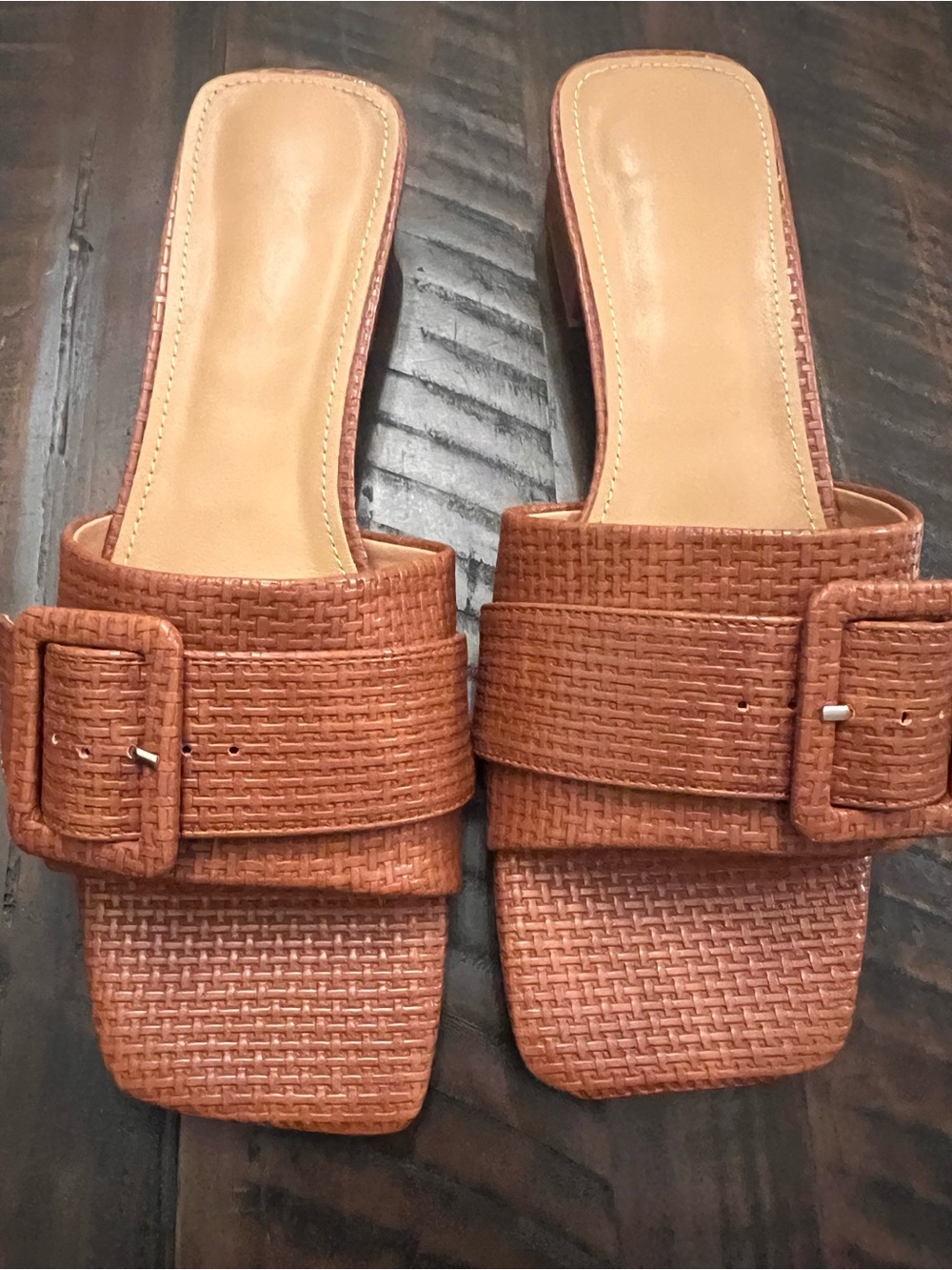 NEW Textured Woven Buckle Slide| Women’s Size 9.5 | Cognac Brown Block Heel
